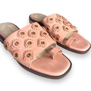 Cole Haan Carly Floral Nude Peach Pink Thong Sandals Size 7